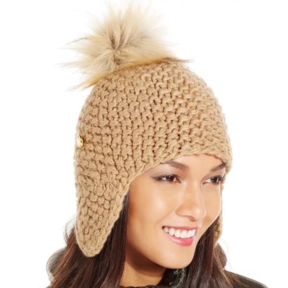 Michael Kors White Knit Hat with Faux Fur Pom - Picture 7 of 7